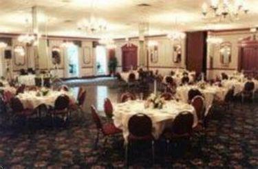 Days Inn Binghamton Front Street Restaurant photo